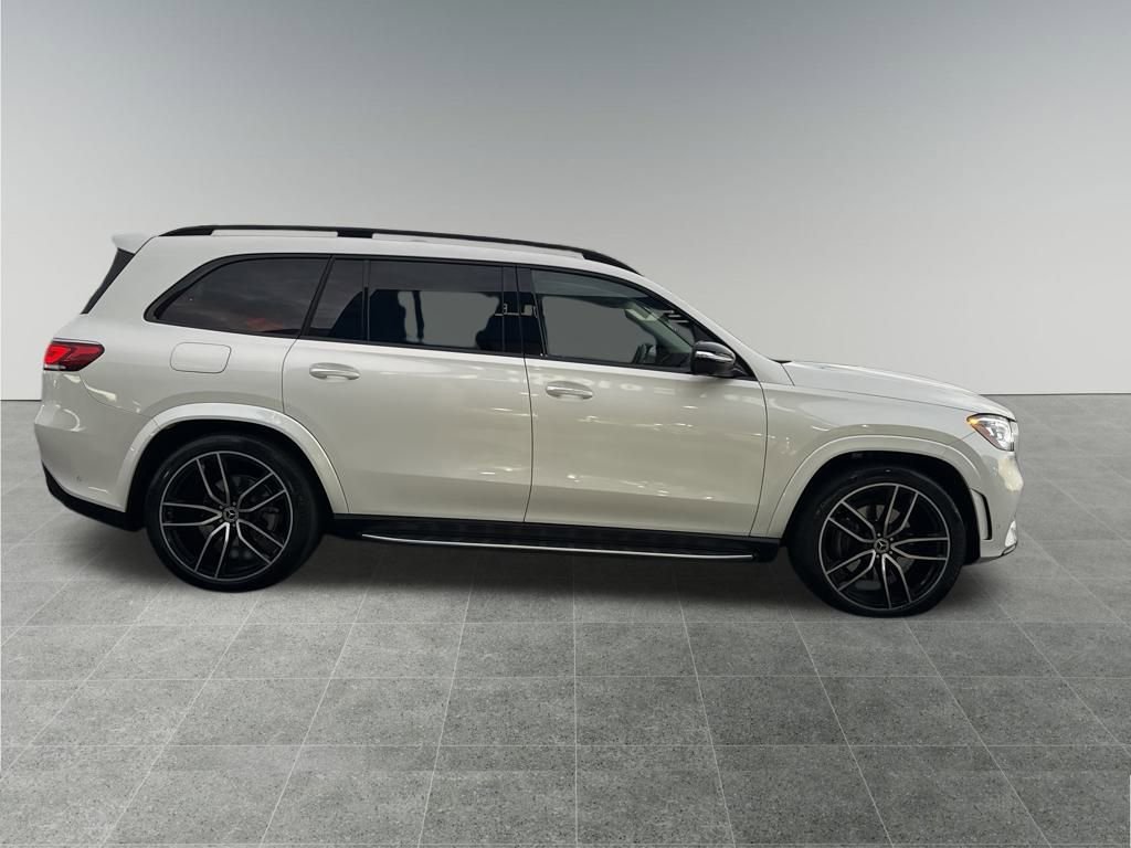 Used 2022 Mercedes-Benz GLS 450 4MATIC image 7