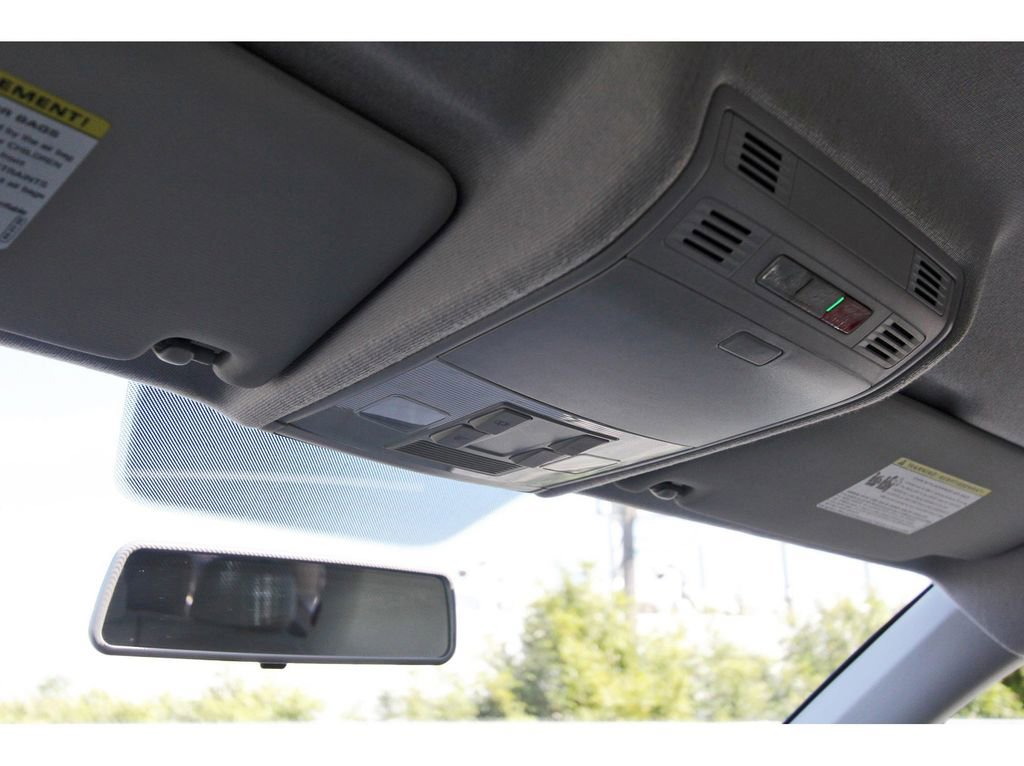 Used 2021 Volkswagen Tiguan S FWD image 27