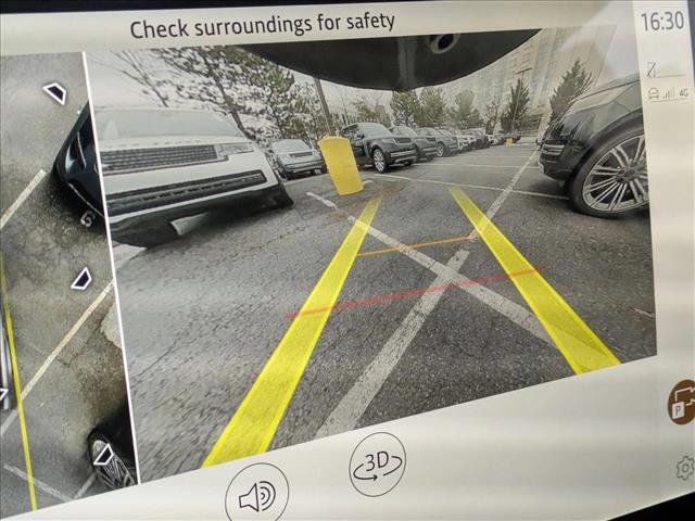 New 2026 Land Rover Defender 130 X-Dynamic SE image 13