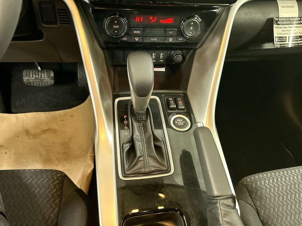 New 2026 Mitsubishi Eclipse Cross LE AWD/4WD image 19