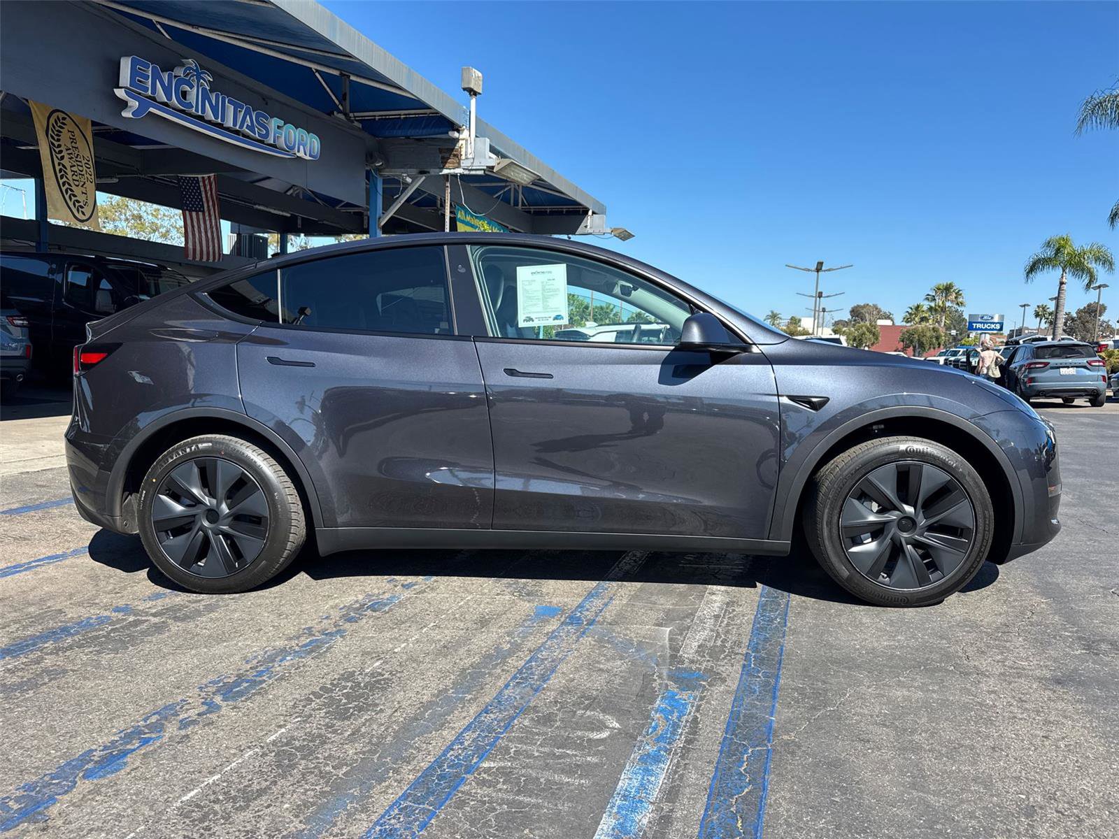 Used 2024 Tesla Model Y Long Range image 7