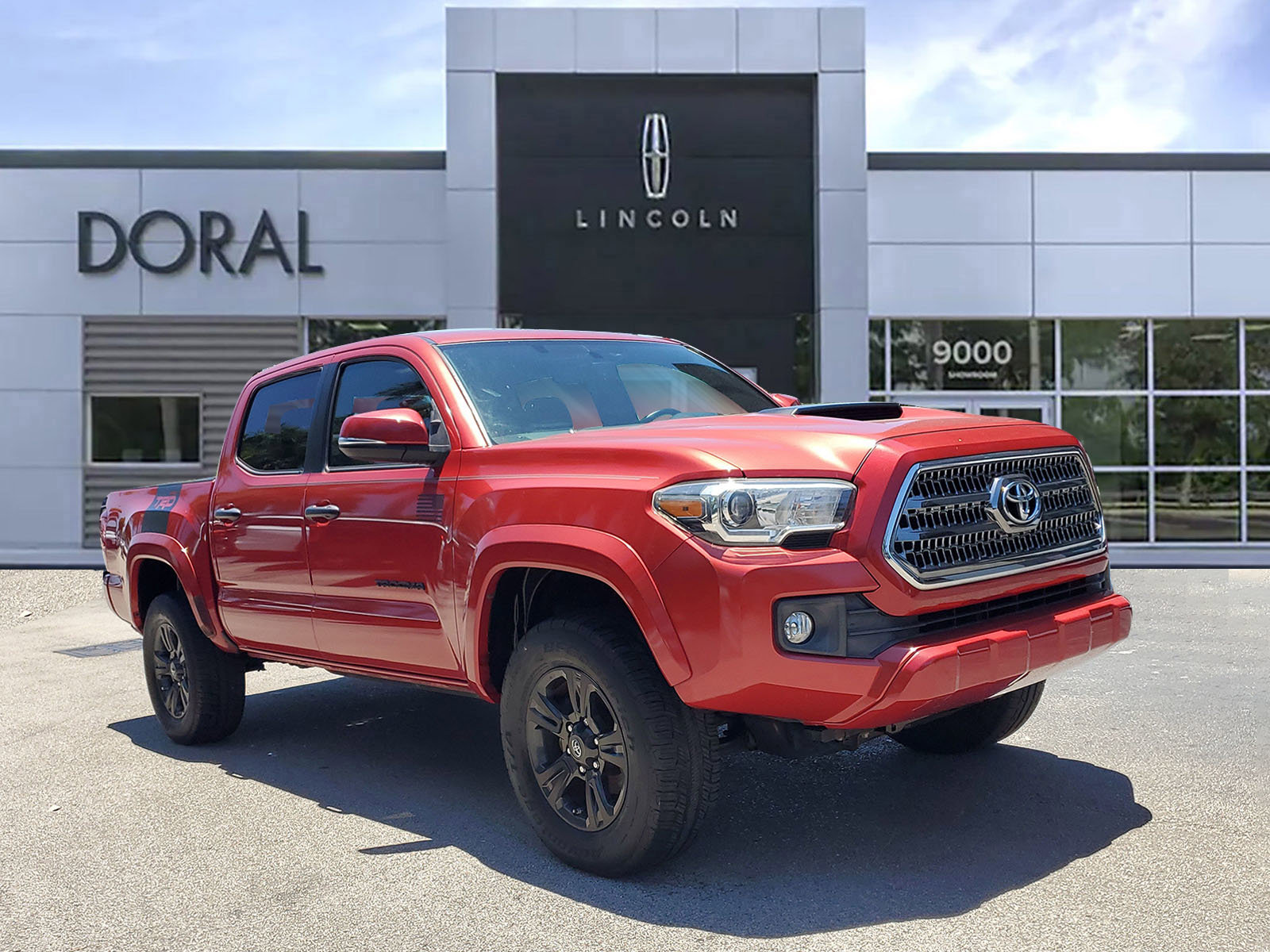 Used 2017 Toyota Tacoma TRD Sport w/ Premium & Technology Package video 1