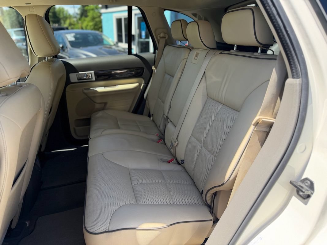 Used 2008 Lincoln MKX AWD image 9