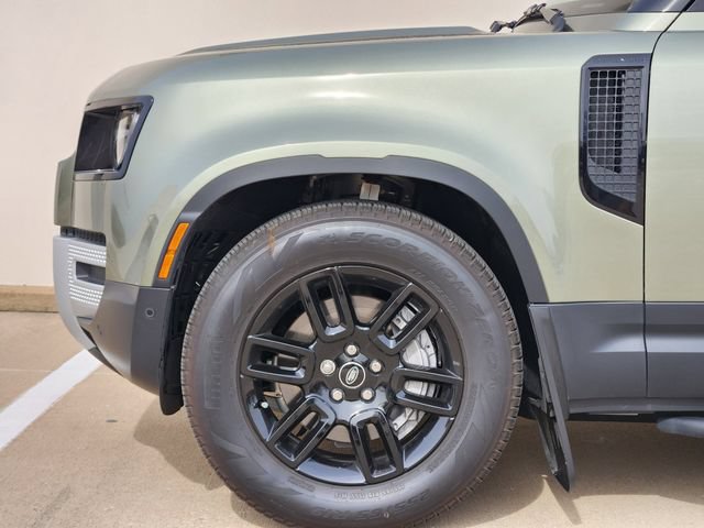 Used 2025 Land Rover Defender 110 S AWD/4WD image 9