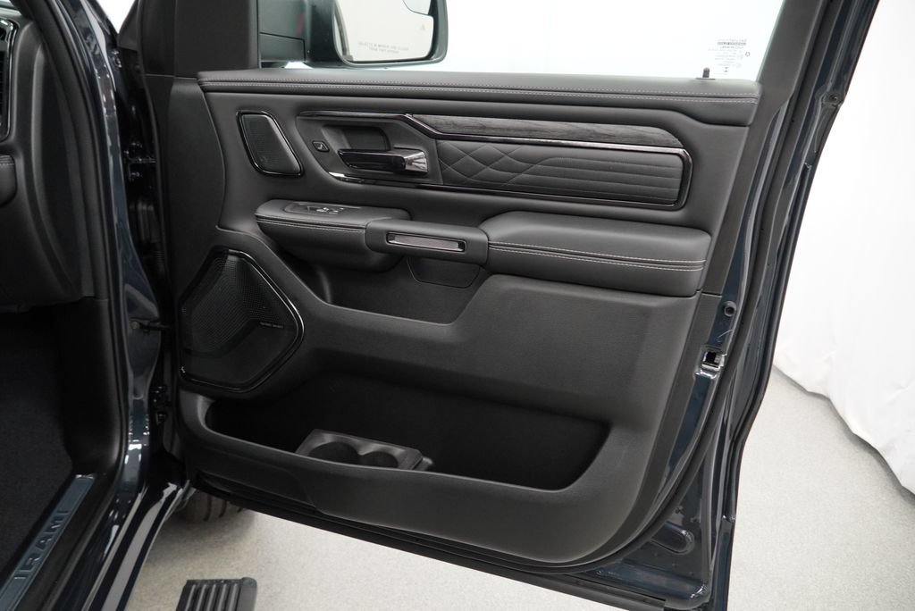 New 2027 RAM 1500 Limited AWD/4WD image 35