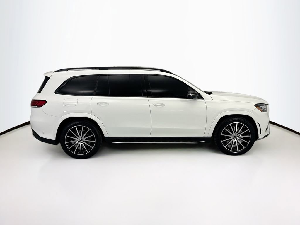 Used 2023 Mercedes-Benz GLS 580 4MATIC image 4
