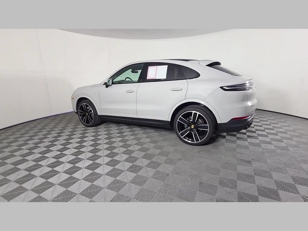 Used 2023 Porsche Cayenne Platinum Edition AWD/4WD image 43