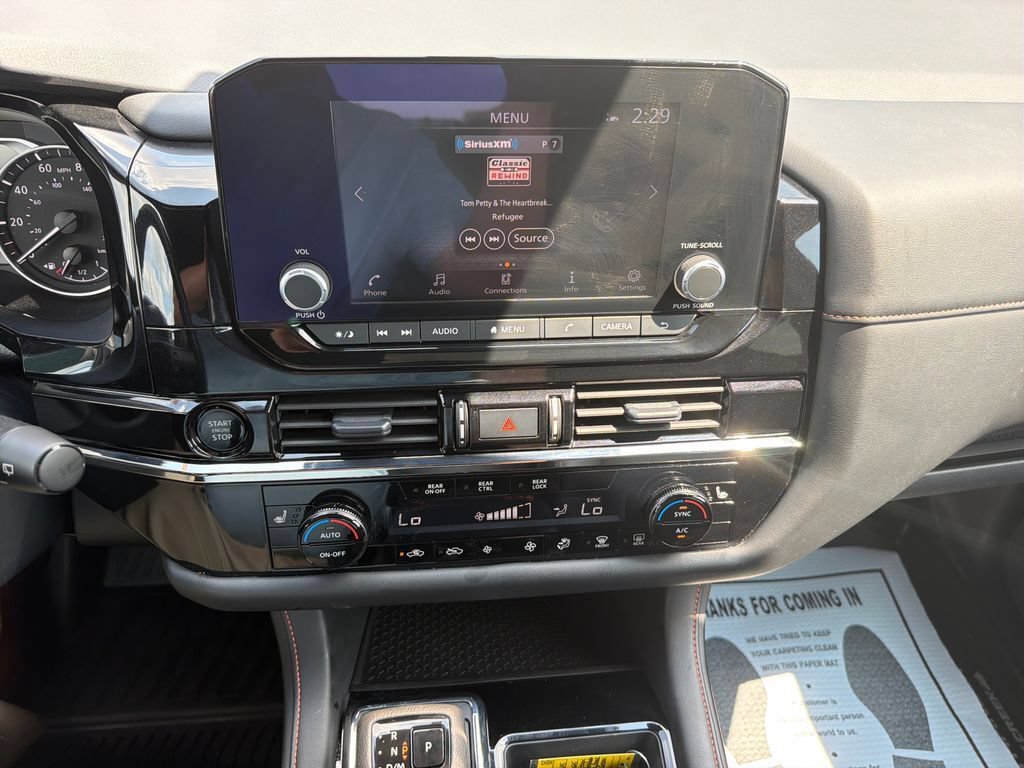 Used 2025 Nissan Pathfinder Rock Creek AWD/4WD image 18