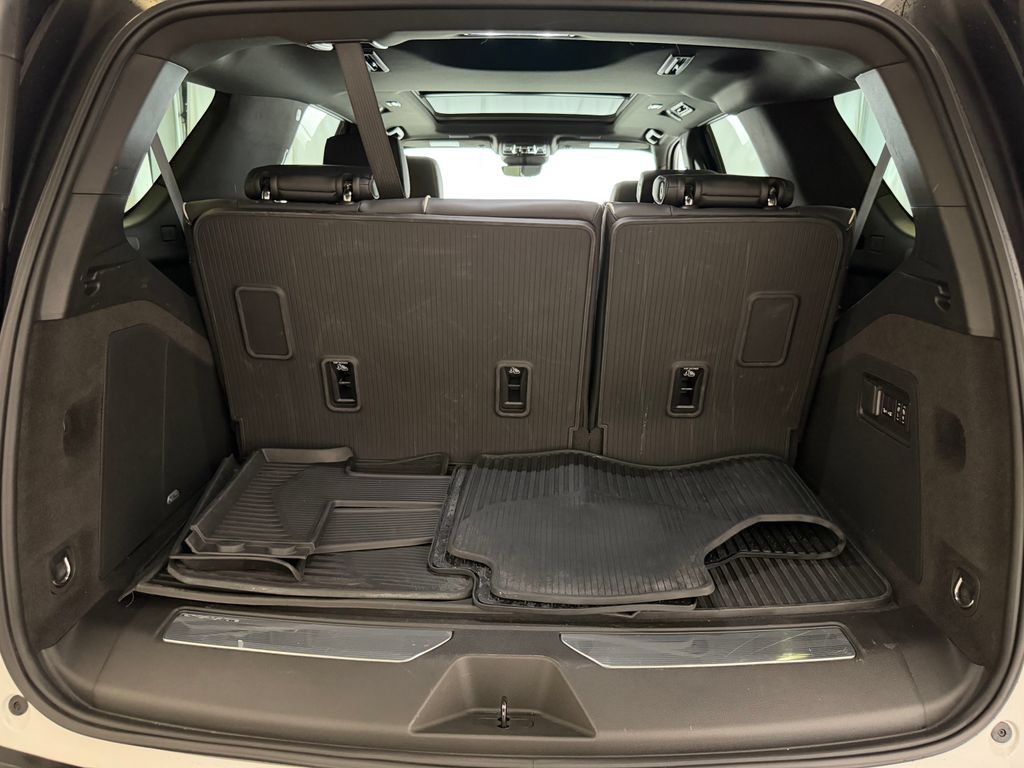 Used 2025 Cadillac Escalade Premium Luxury w/ Touring Package AWD/4WD image 29