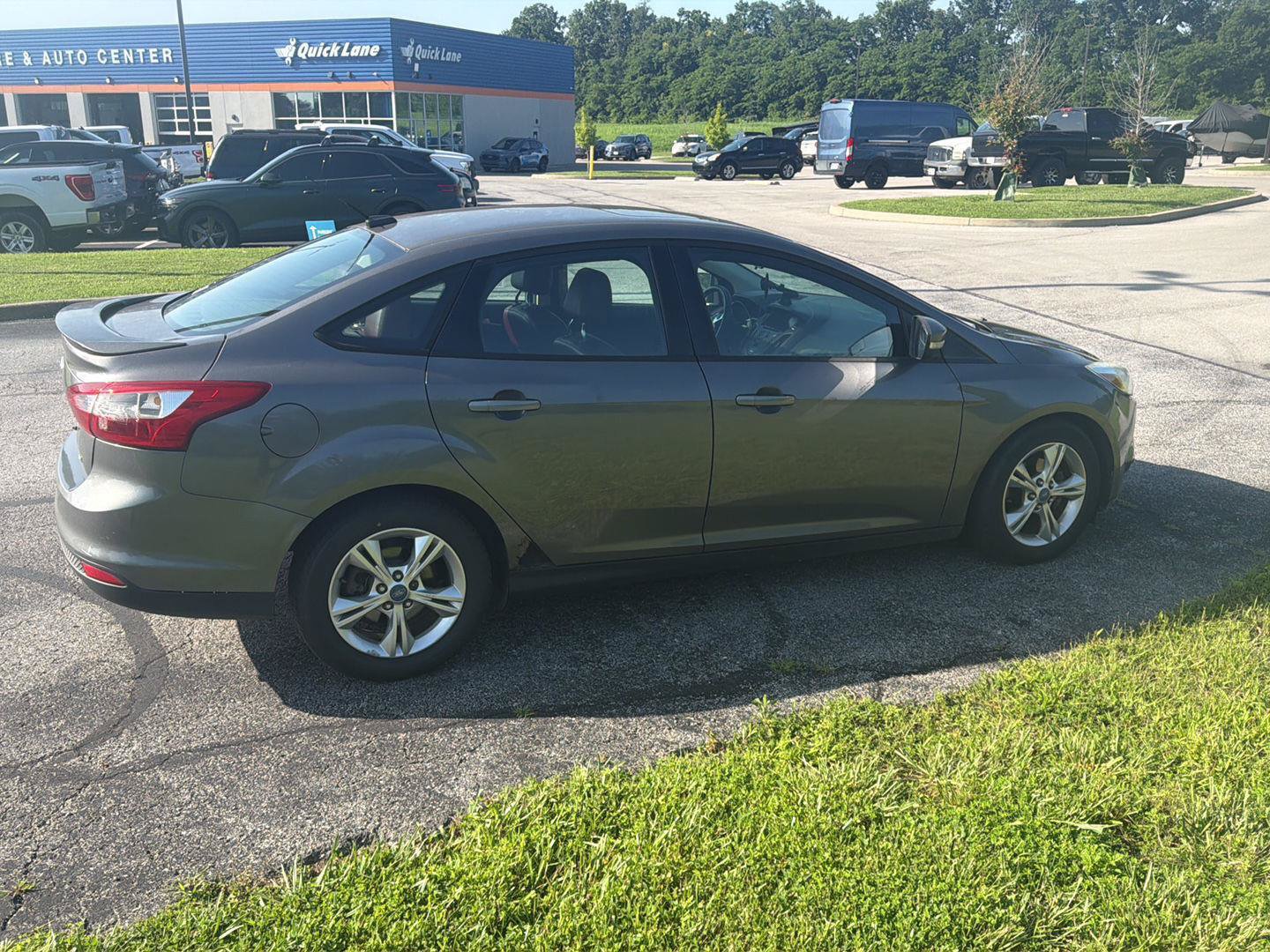 Used 2012 Ford Focus SE FWD image 13
