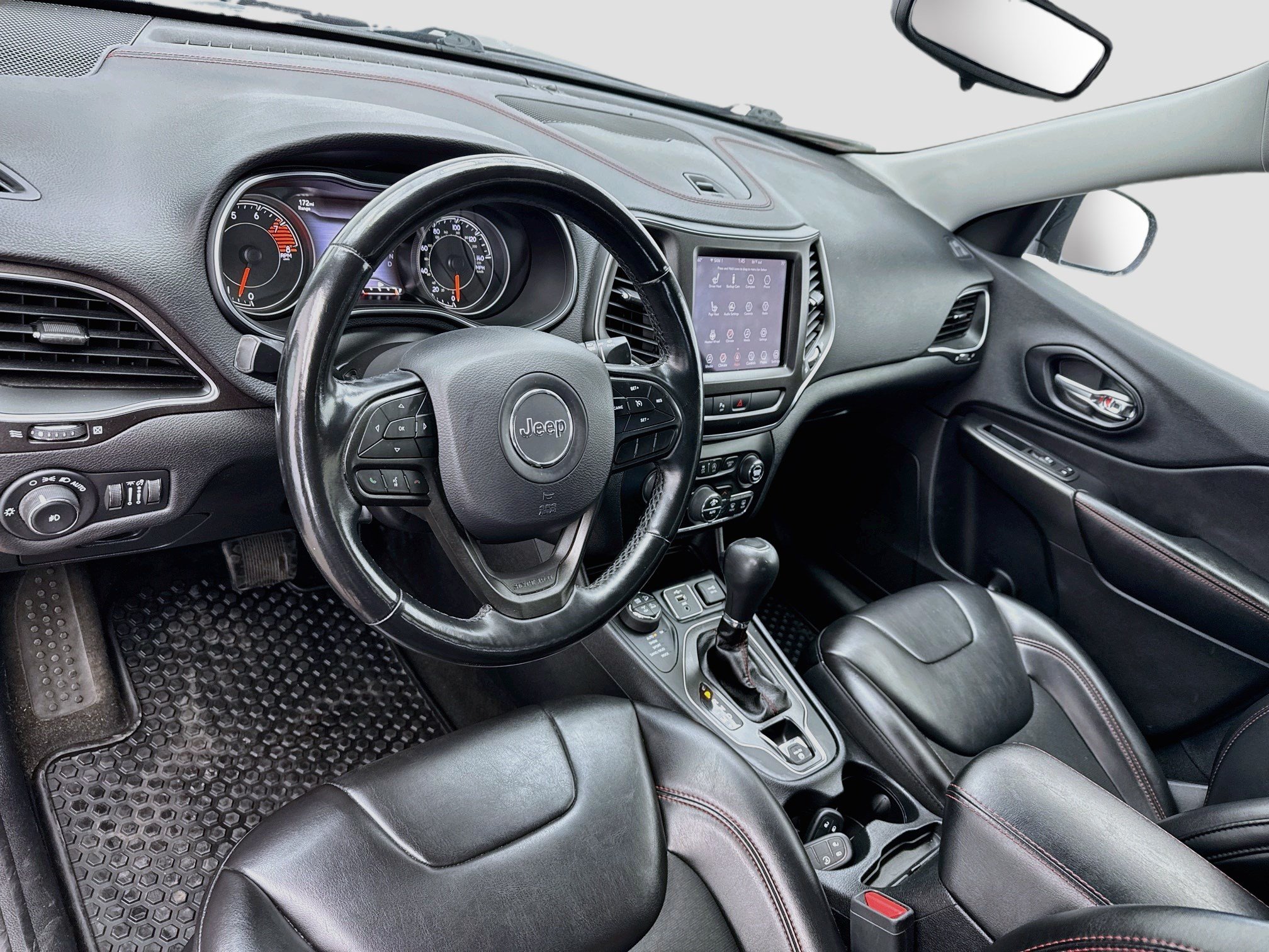 Used 2020 Jeep Cherokee Trailhawk w/ Cold Weather Group AWD/4WD image 7
