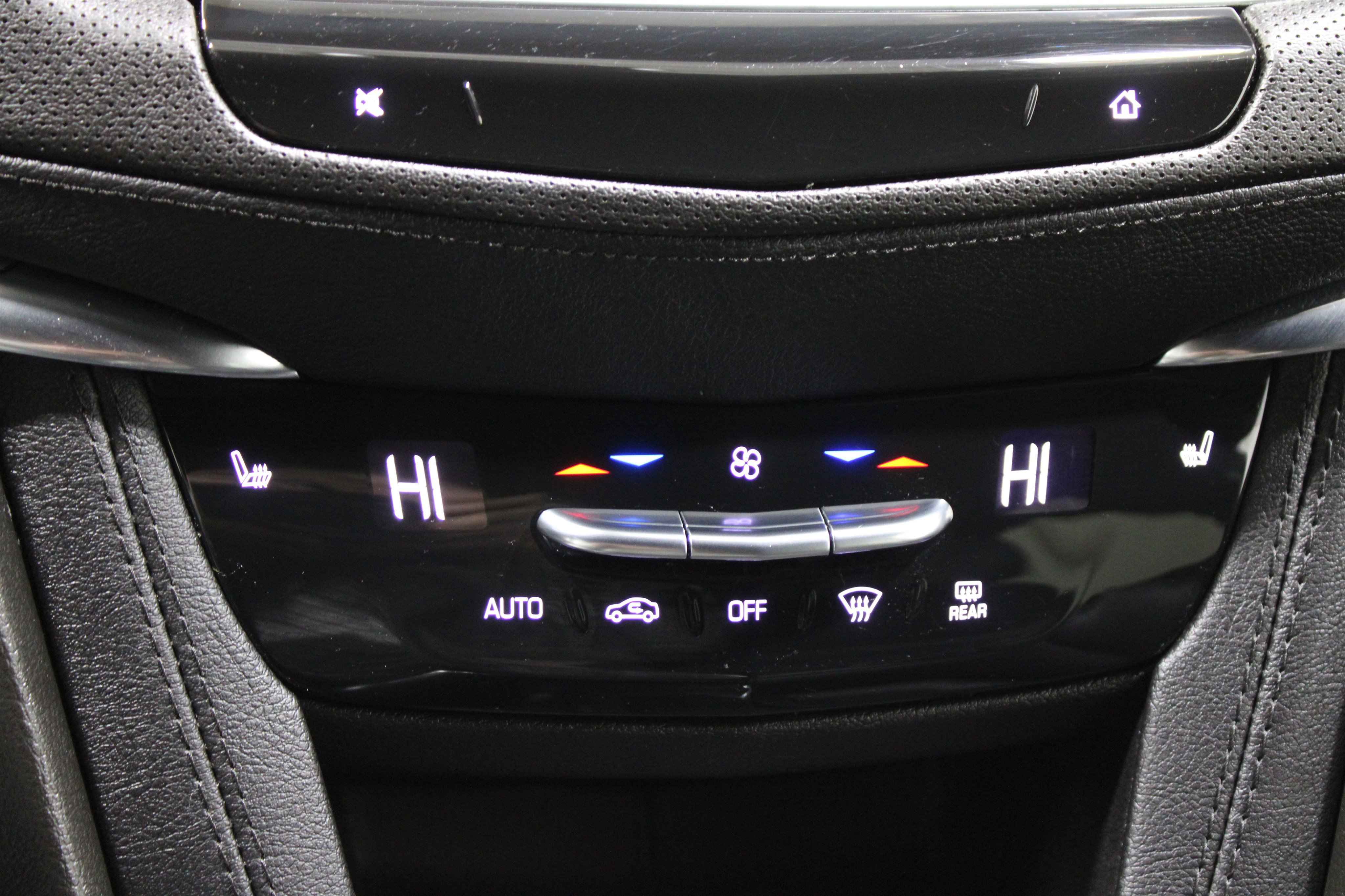 Certified 2023 Cadillac XT5 Luxury image 18