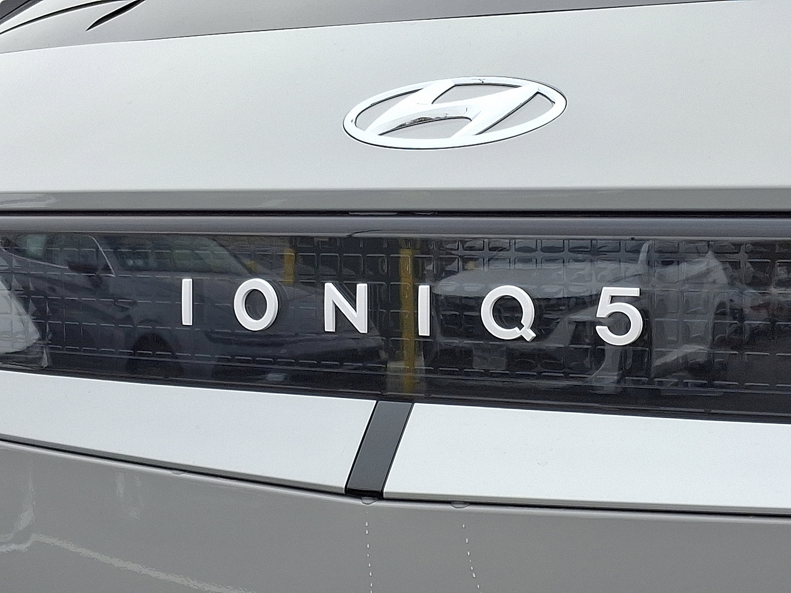 New 2024 Hyundai Ioniq 5 SEL image 11