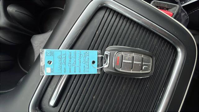 Used 2023 Chrysler Pacifica Touring-L FWD image 30