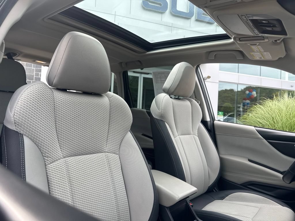 Used 2023 Subaru Forester Premium AWD/4WD image 23