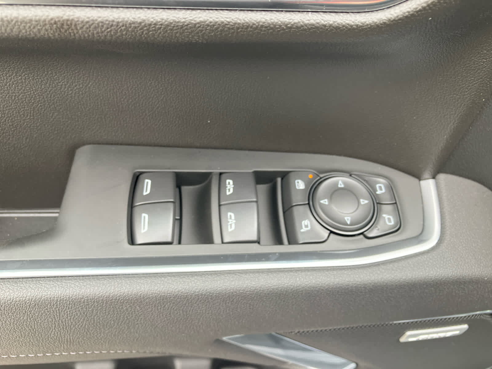 New 2026 GMC Sierra 1500 SLT w/ SLT Premium Package image 13