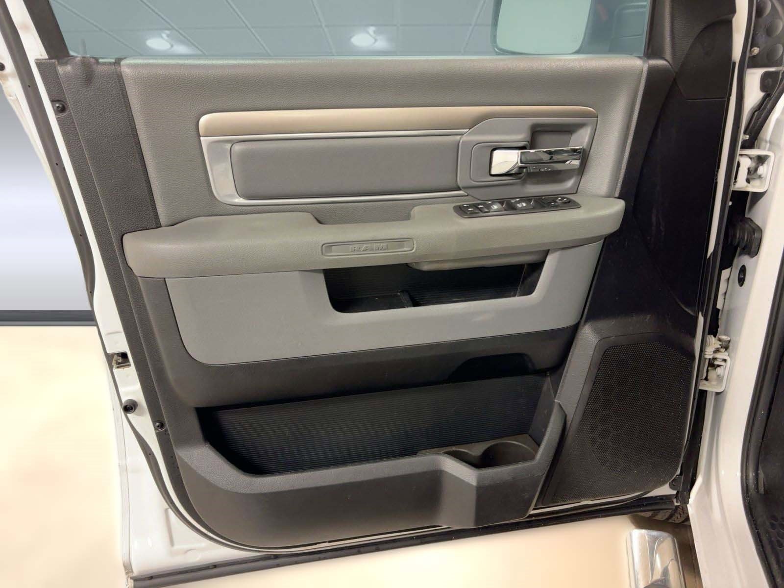 Used 2016 RAM 1500 Big Horn image 23
