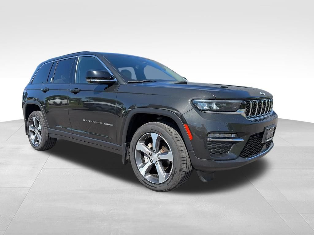 Used 2023 Jeep Grand Cherokee Limited w/ MOPAR Finishing Package AWD/4WD image 1