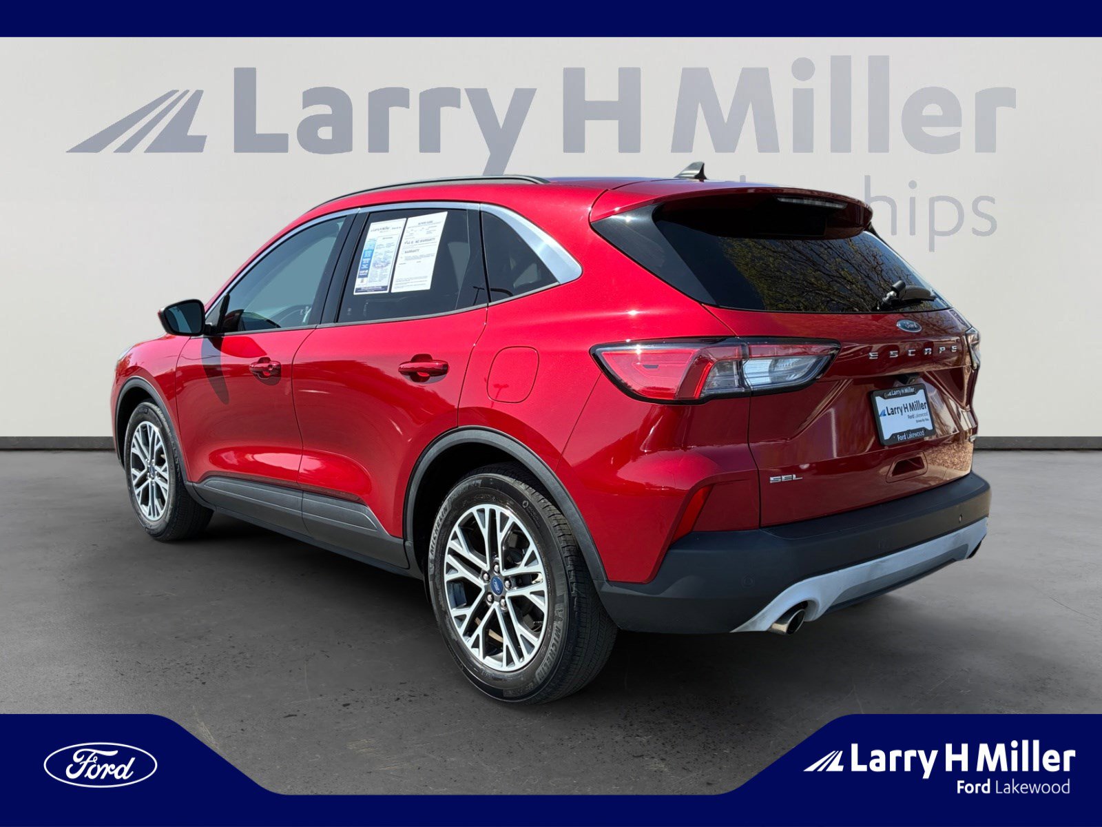 Used 2020 Ford Escape SEL FWD image 3