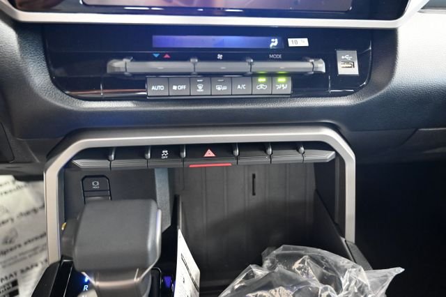 New 2026 Toyota Tundra SR5 AWD/4WD image 19