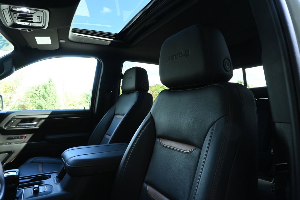 Used 2024 GMC Sierra 1500 AT4 w/ Technology Package image 16