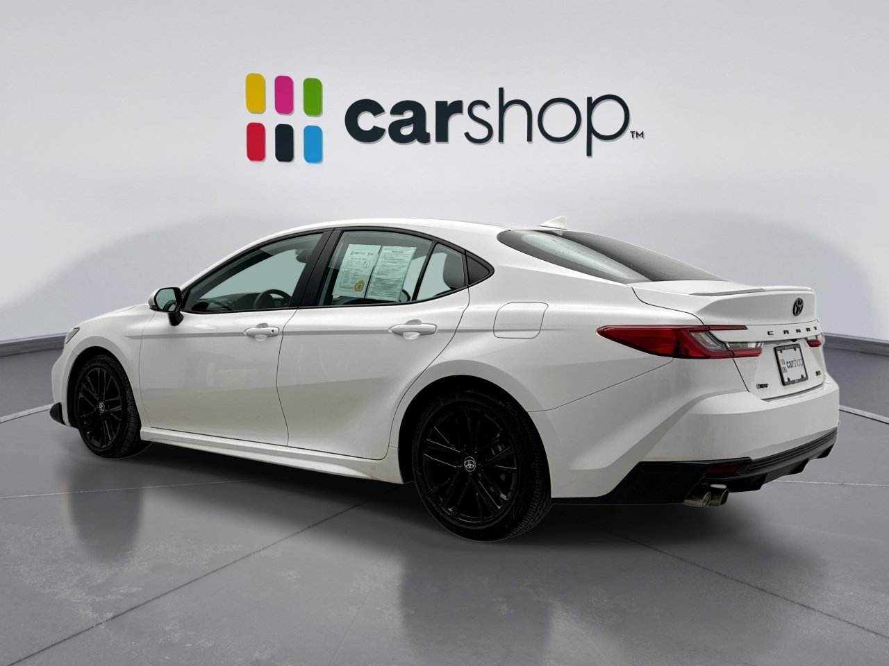 Used 2025 Toyota Camry SE w/ Multimedia Upgrade Package image 3