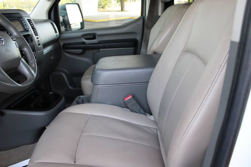 Used 2018 Nissan NV 3500 SL RWD image 10