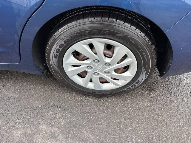 Used 2019 Hyundai Elantra SE image 42
