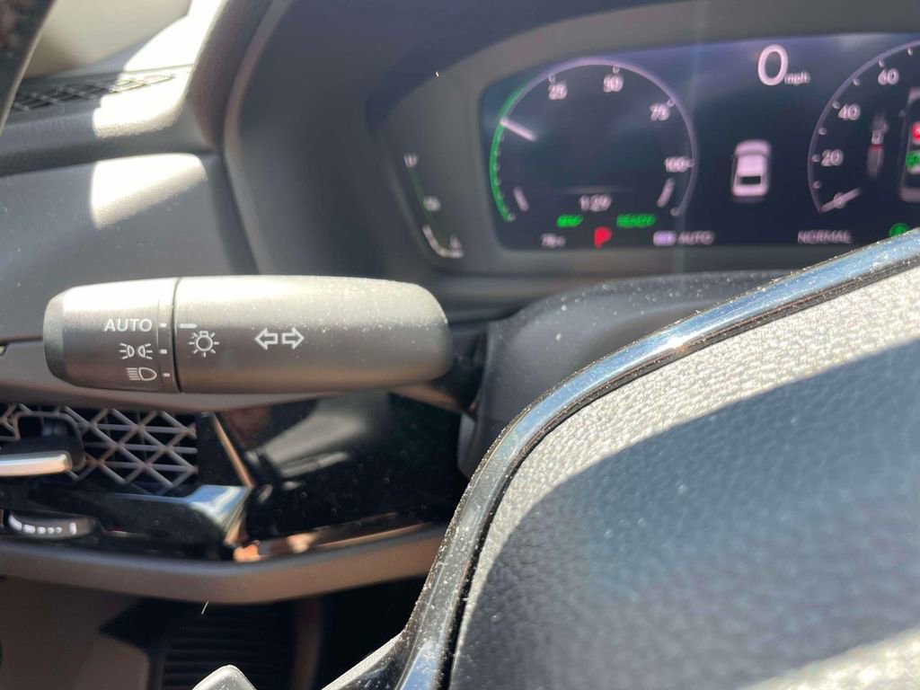 Certified 2025 Honda Accord Touring image 25