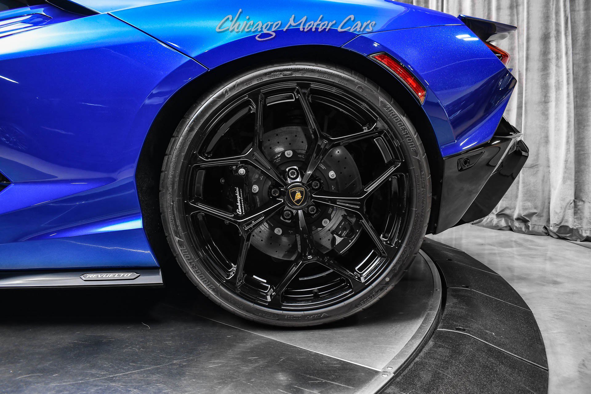 Used 2025 Lamborghini Revuelto image 49