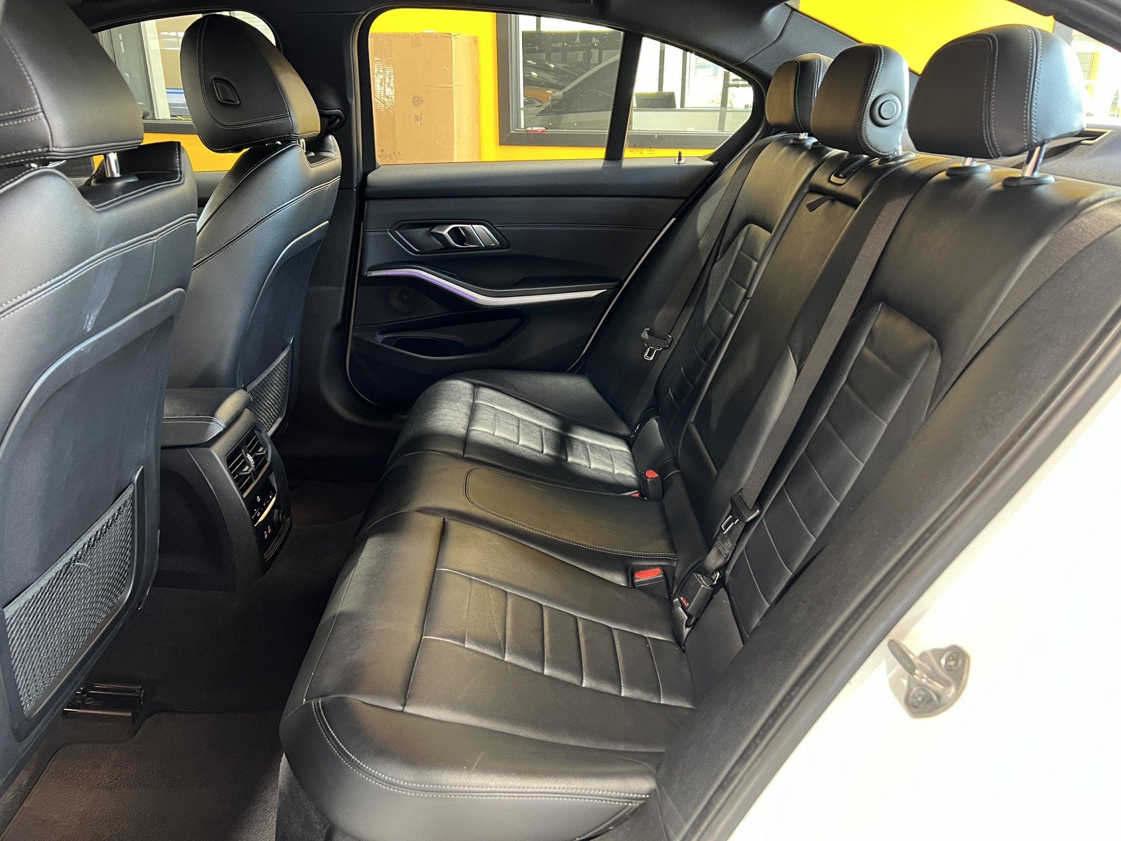 Used 2020 BMW 330i Sedan w/ M Sport Package RWD image 19