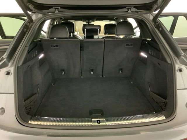 Used 2018 Audi SQ5 Prestige w/ Prestige Package AWD/4WD image 33