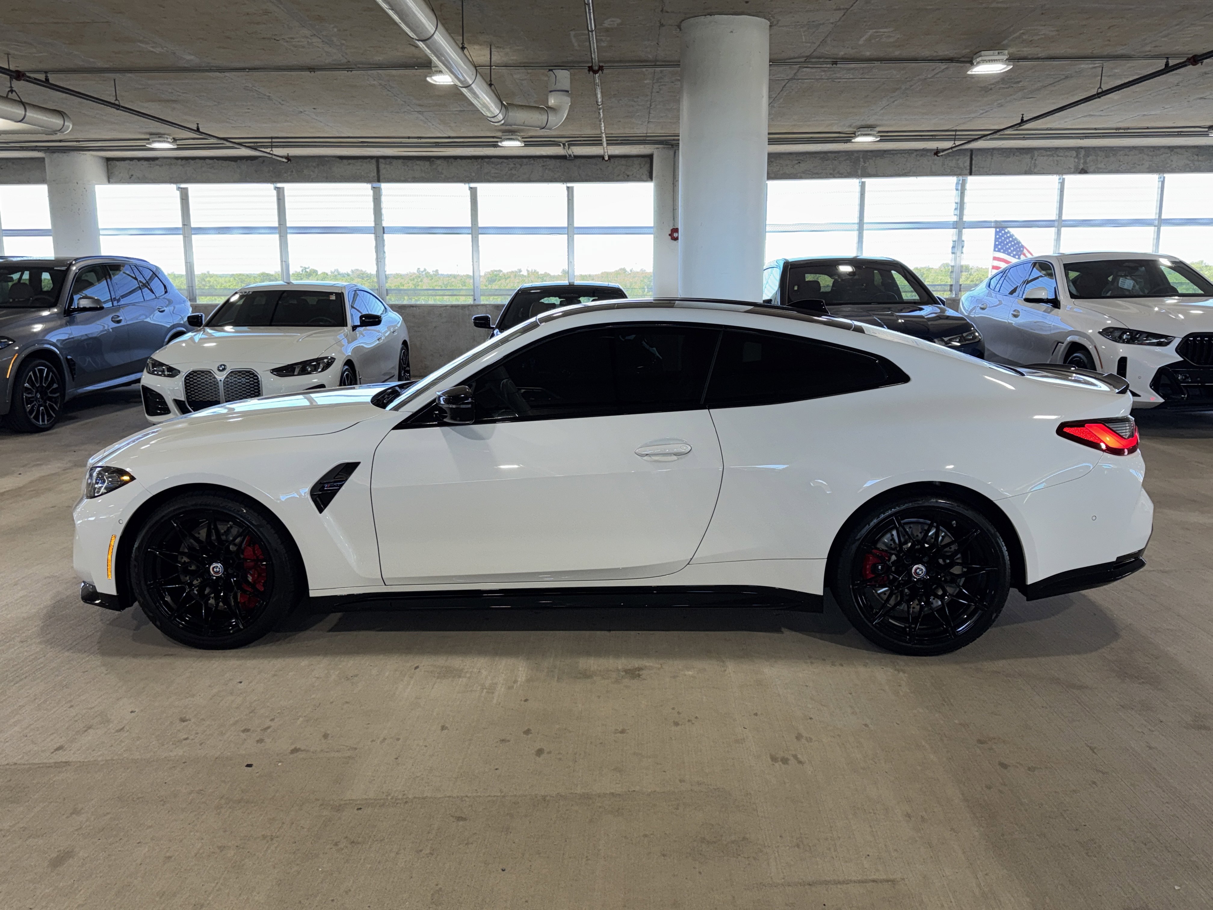 Used 2023 BMW M4 Competition w/ Executive Package image 5