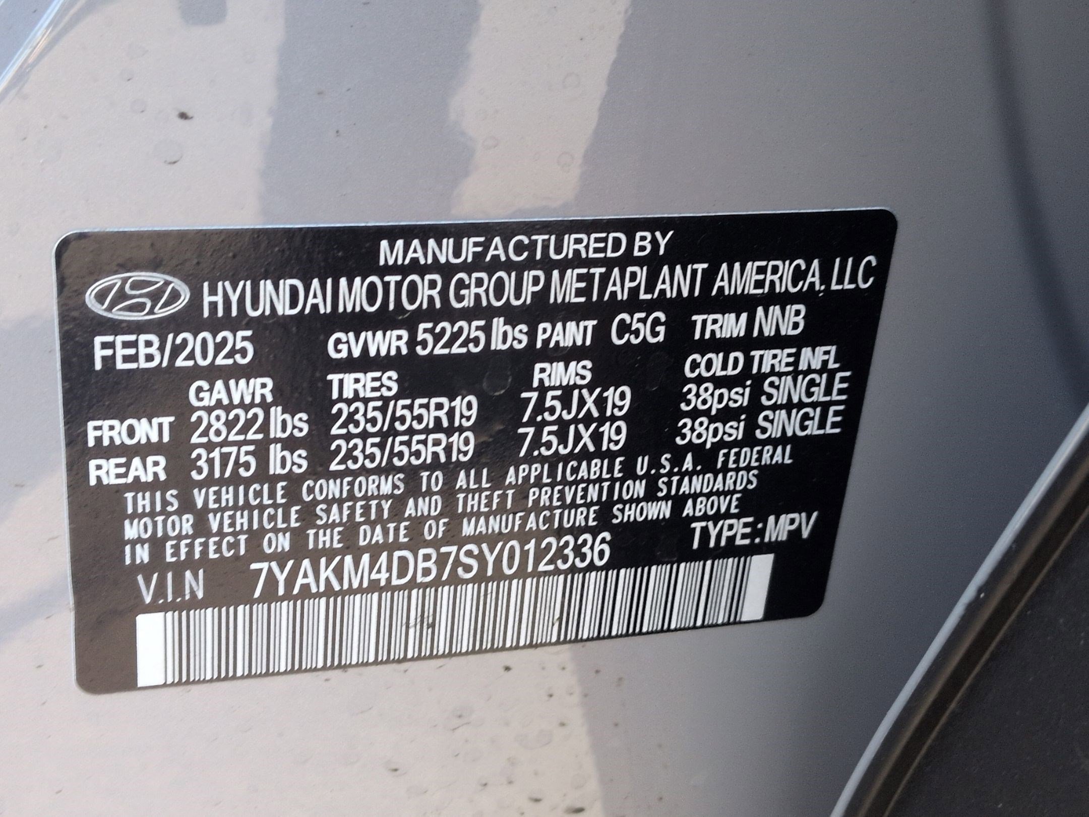 Used 2025 Hyundai Ioniq 5 SE image 32