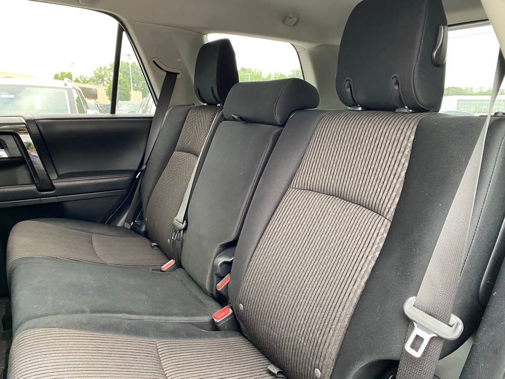 Used 2018 Toyota 4Runner TRD Off-Road AWD/4WD image 18