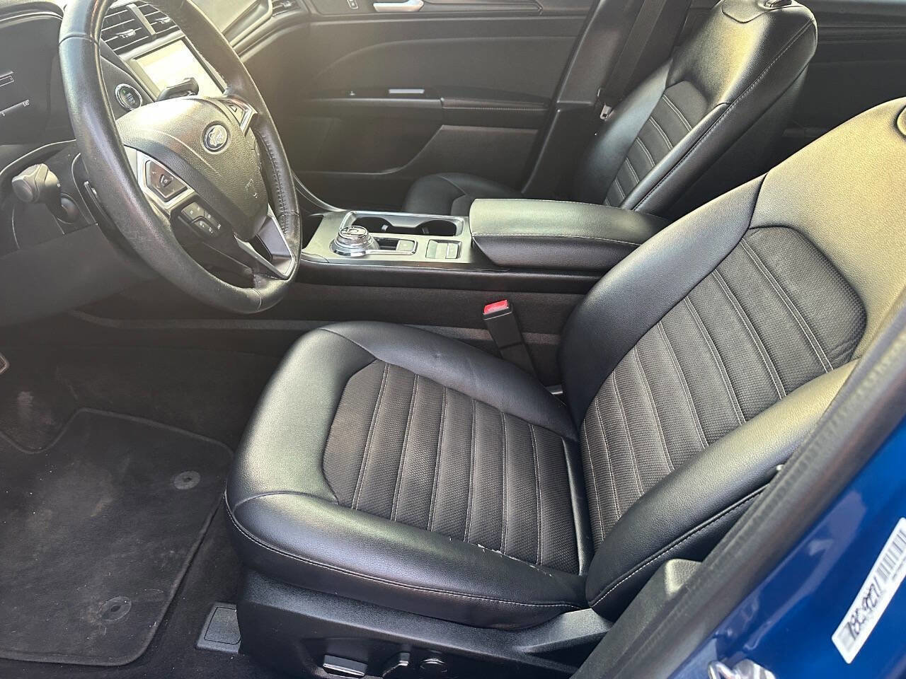 Used 2018 Ford Fusion SE w/ Equipment Group 201A image 13