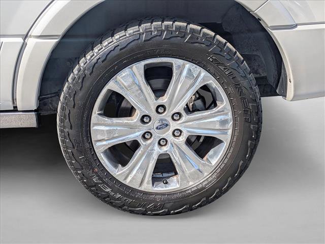 Used 2016 Ford Expedition Platinum image 26