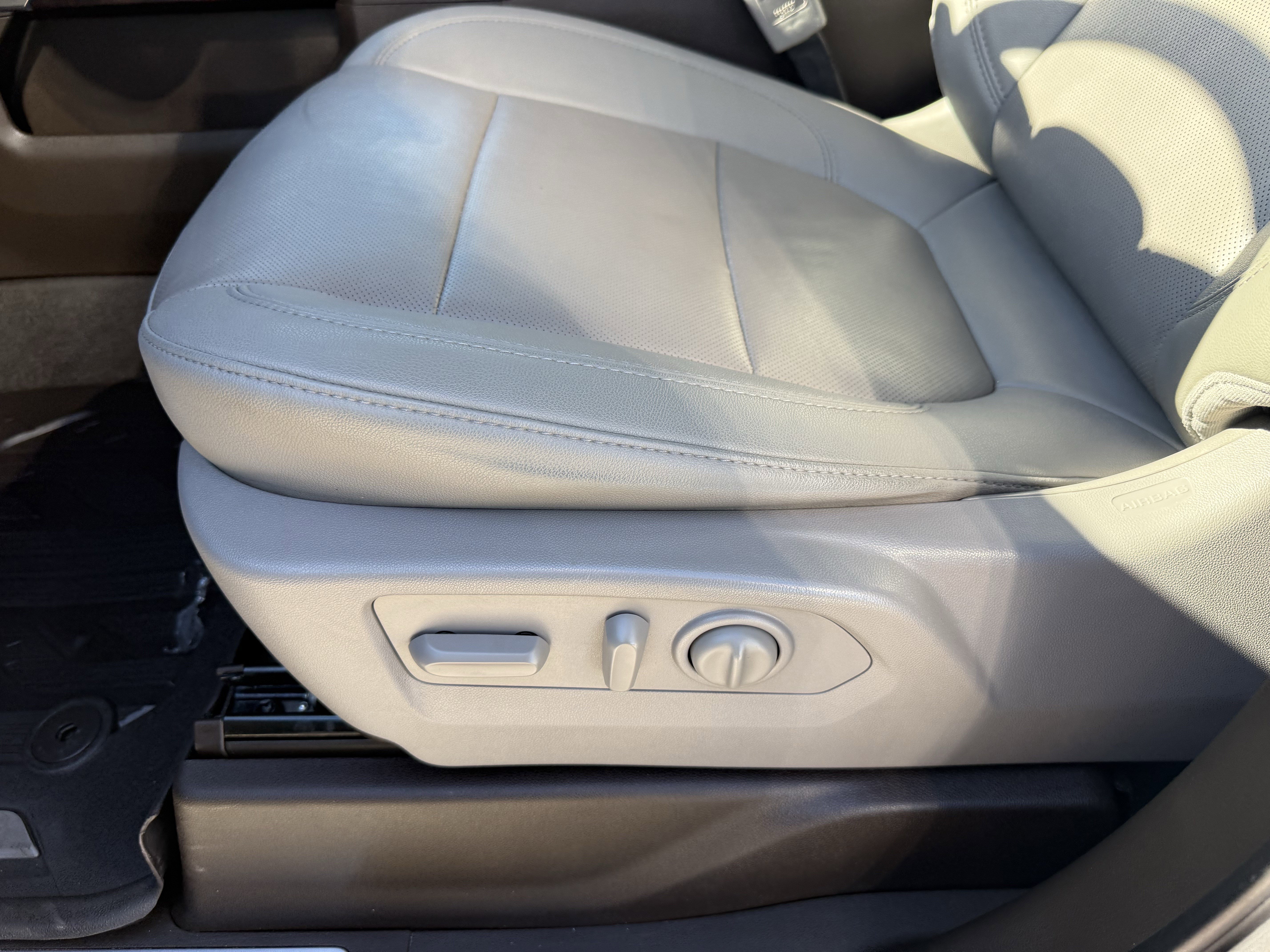 Used 2021 GMC Sierra 1500 SLT image 27