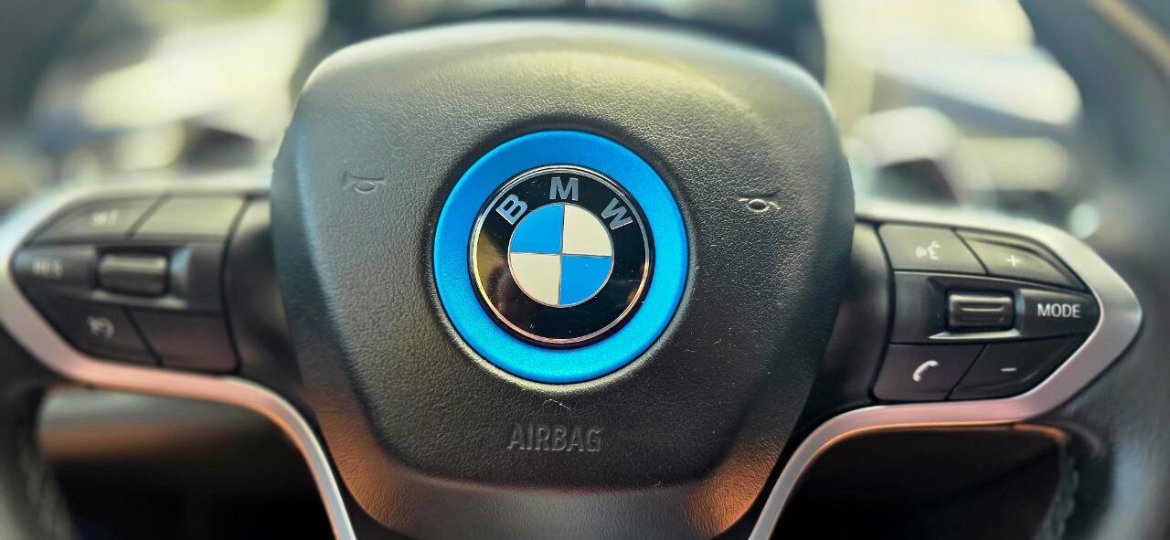 Used 2015 BMW i8 image 23