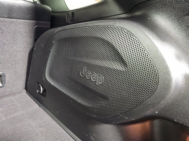 Certified 2022 Jeep Cherokee Limited image 29