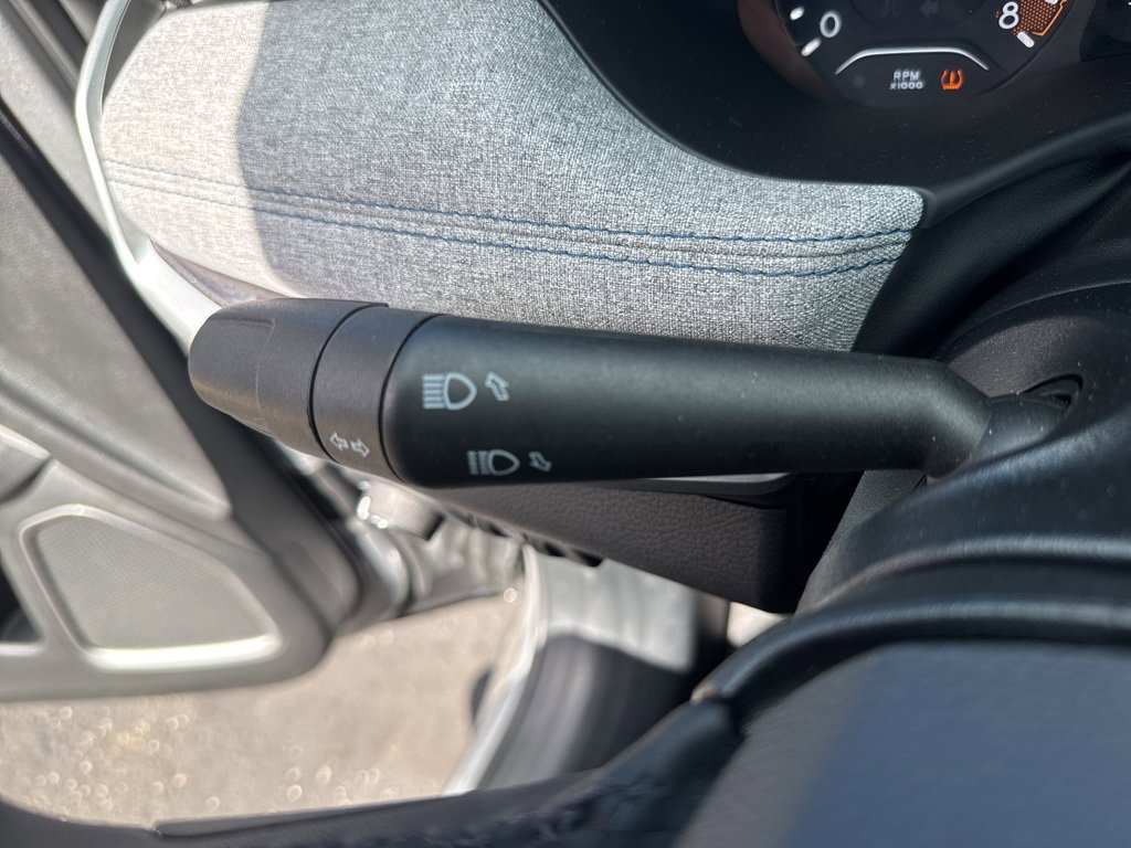 Used 2023 Jeep Compass Latitude w/ Convenience Group image 33