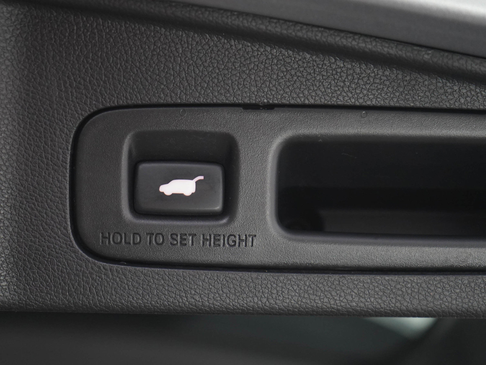 Used 2017 Honda CR-V Touring image 17