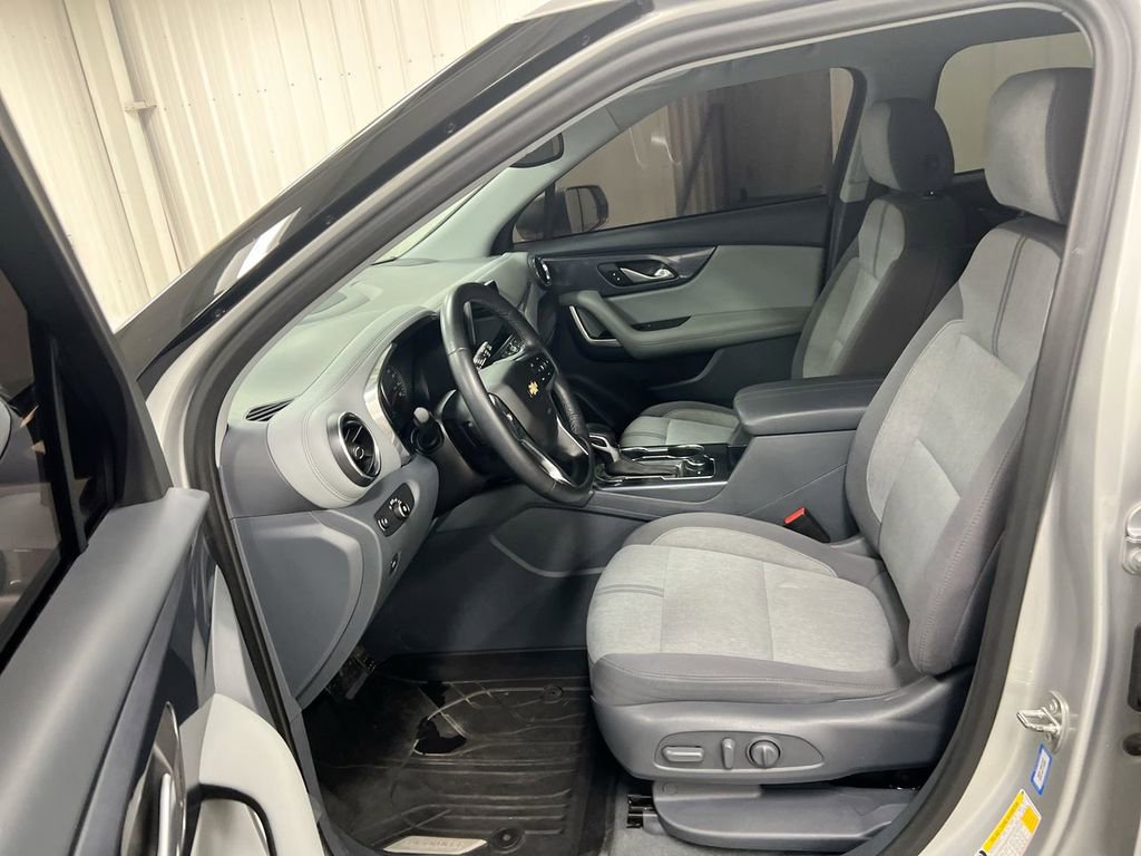 Used 2019 Chevrolet Blazer LT FWD image 19