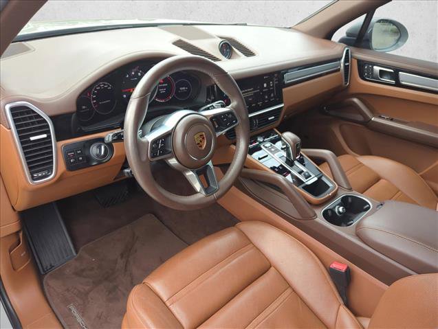 Used 2023 Porsche Cayenne AWD/4WD image 8