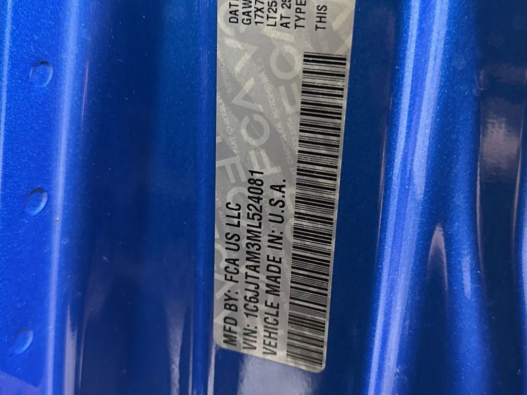 Used 2021 Jeep Gladiator Willys image 27