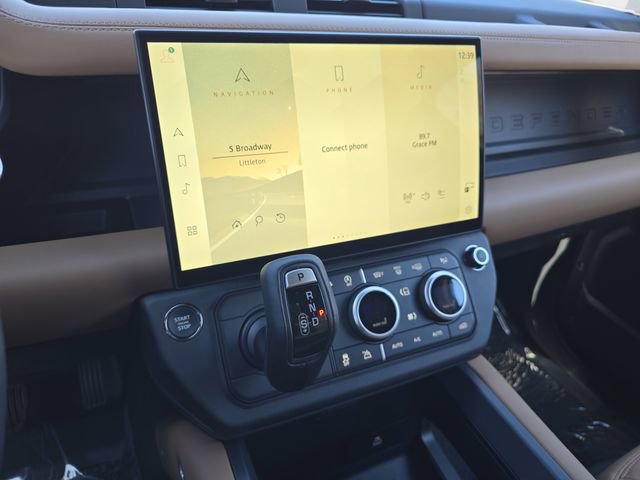 New 2026 Land Rover Defender 110 X-Dynamic SE AWD/4WD image 15