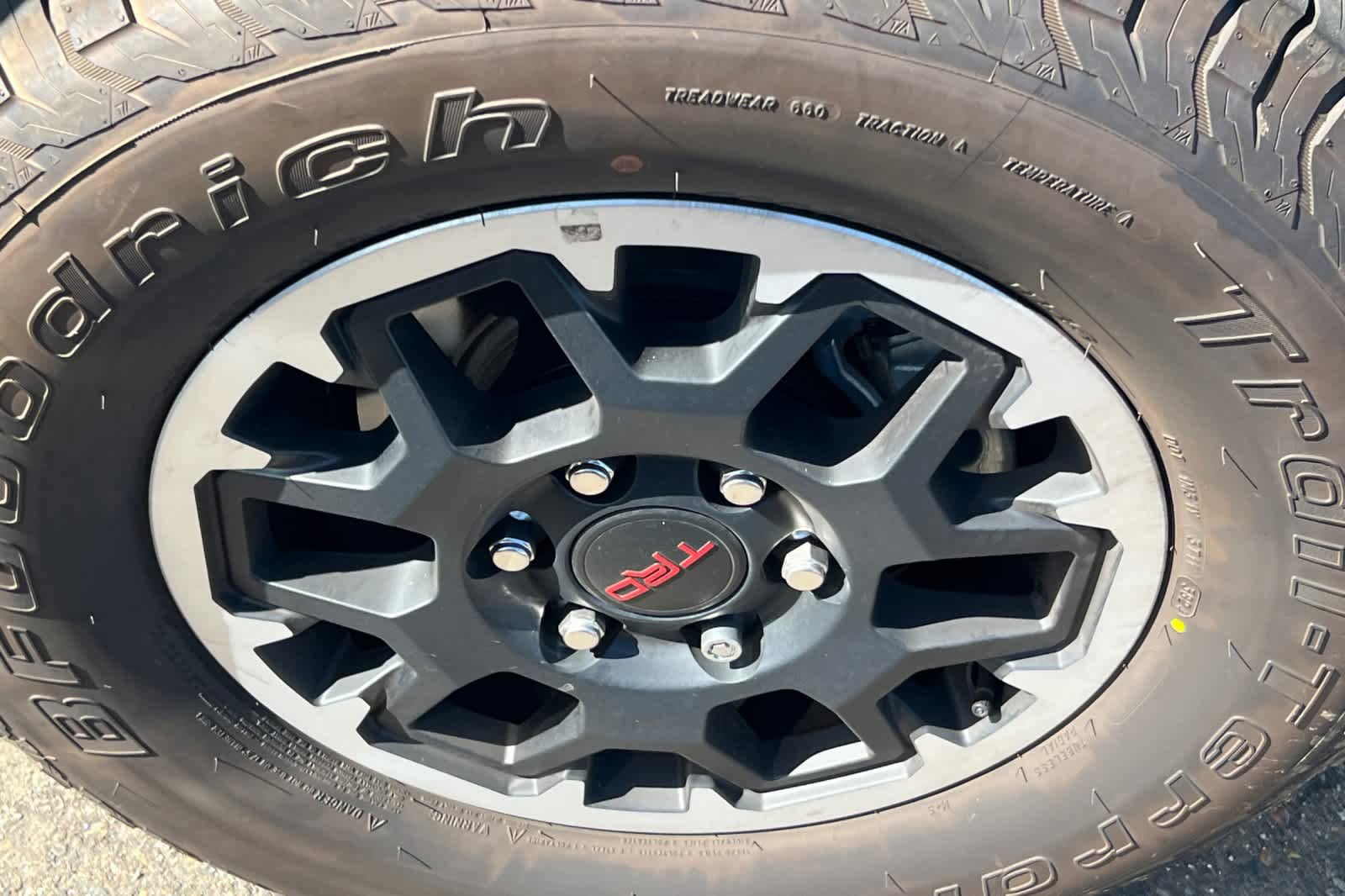 Used 2024 Toyota Tacoma TRD Off-Road AWD/4WD image 22