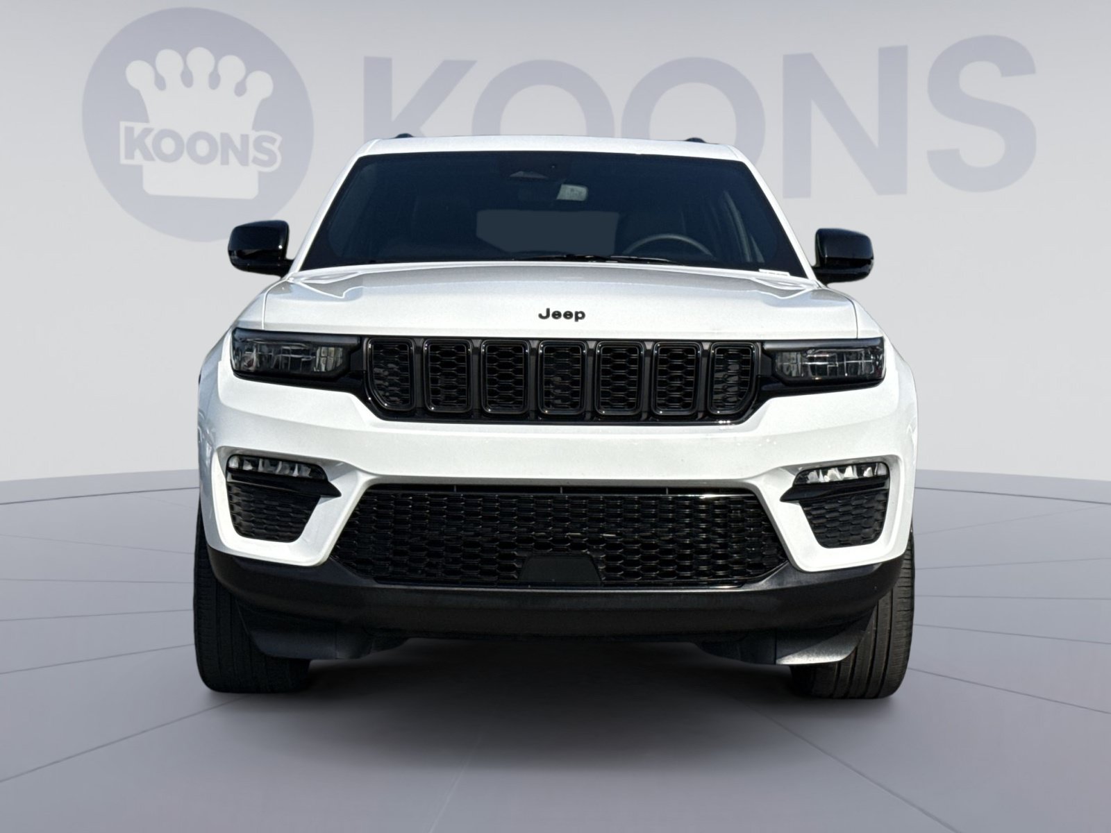 Used 2024 Jeep Grand Cherokee Limited w/ Black Appearance Package AWD/4WD image 11