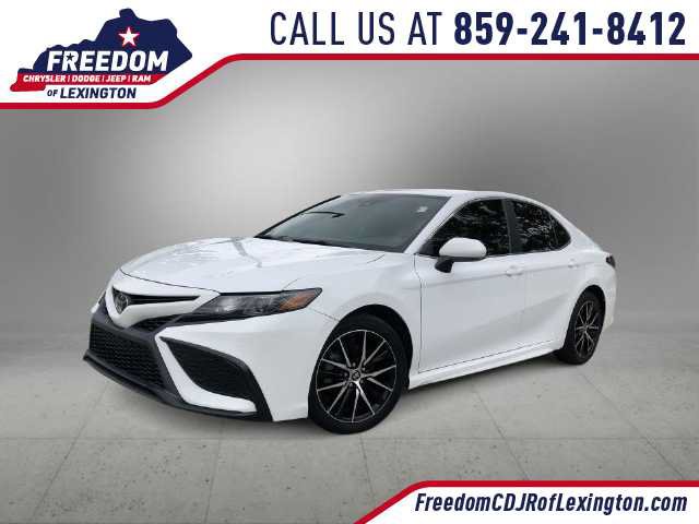 Used 2021 Toyota Camry SE