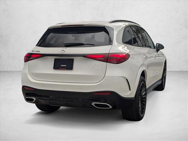 Used 2026 Mercedes-Benz GLC 300 image 2